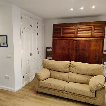 Estudio Del Populo Apartment