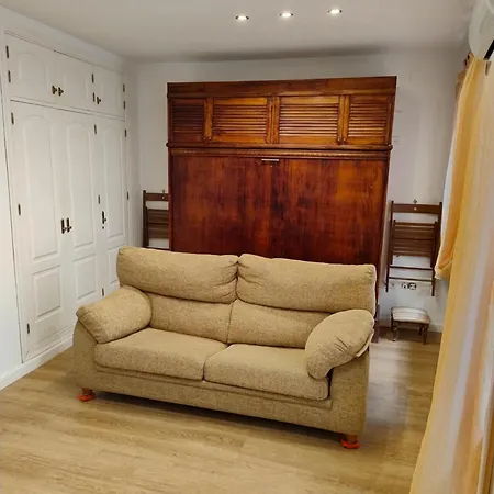 Estudio Del Populo Apartment