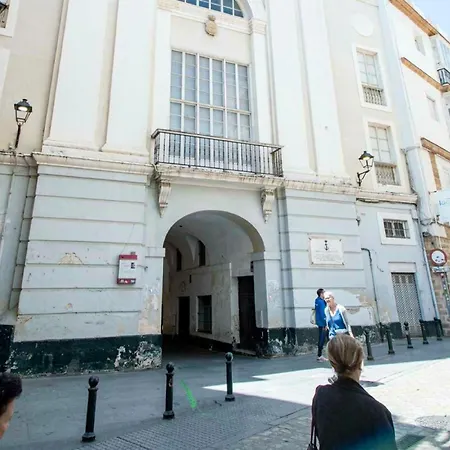 Estudio Del Populo Apartment